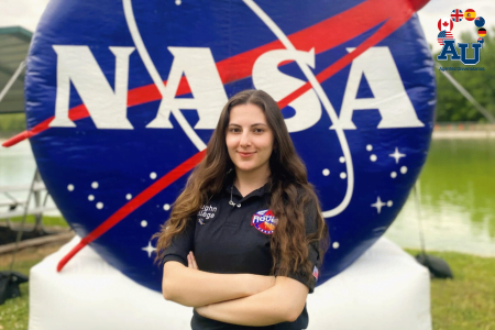 Alina Santander, la joven estudiante boliviana que llegó a NASA