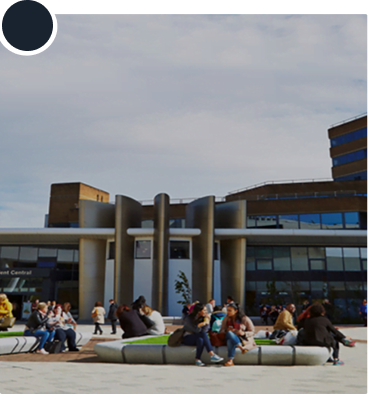 Estudia en el Reino Unido con Becas Exclusivas para Peruanos 61 img hud 242025